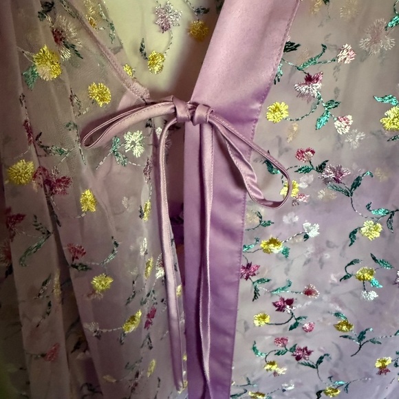 INC International Concepts Lavender Floral Embroidered Sheer Robe Size Small - Picture 3 of 12